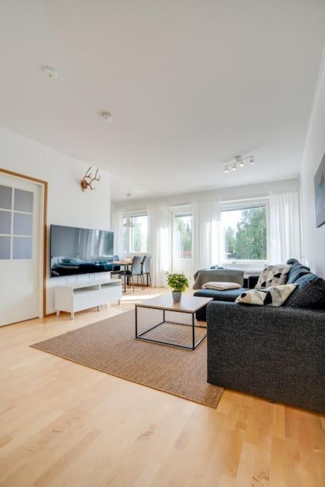 Aurora Fox Suviheinae Apartment Rovaniemi Bagian luar foto
